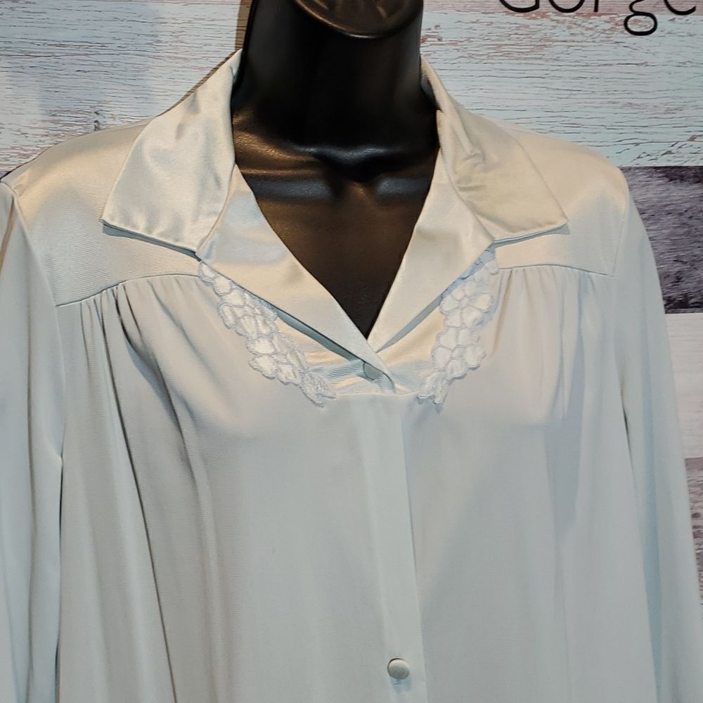 Vintage Vanity Fair XS Pale Blue Nylon Gown With Pockets